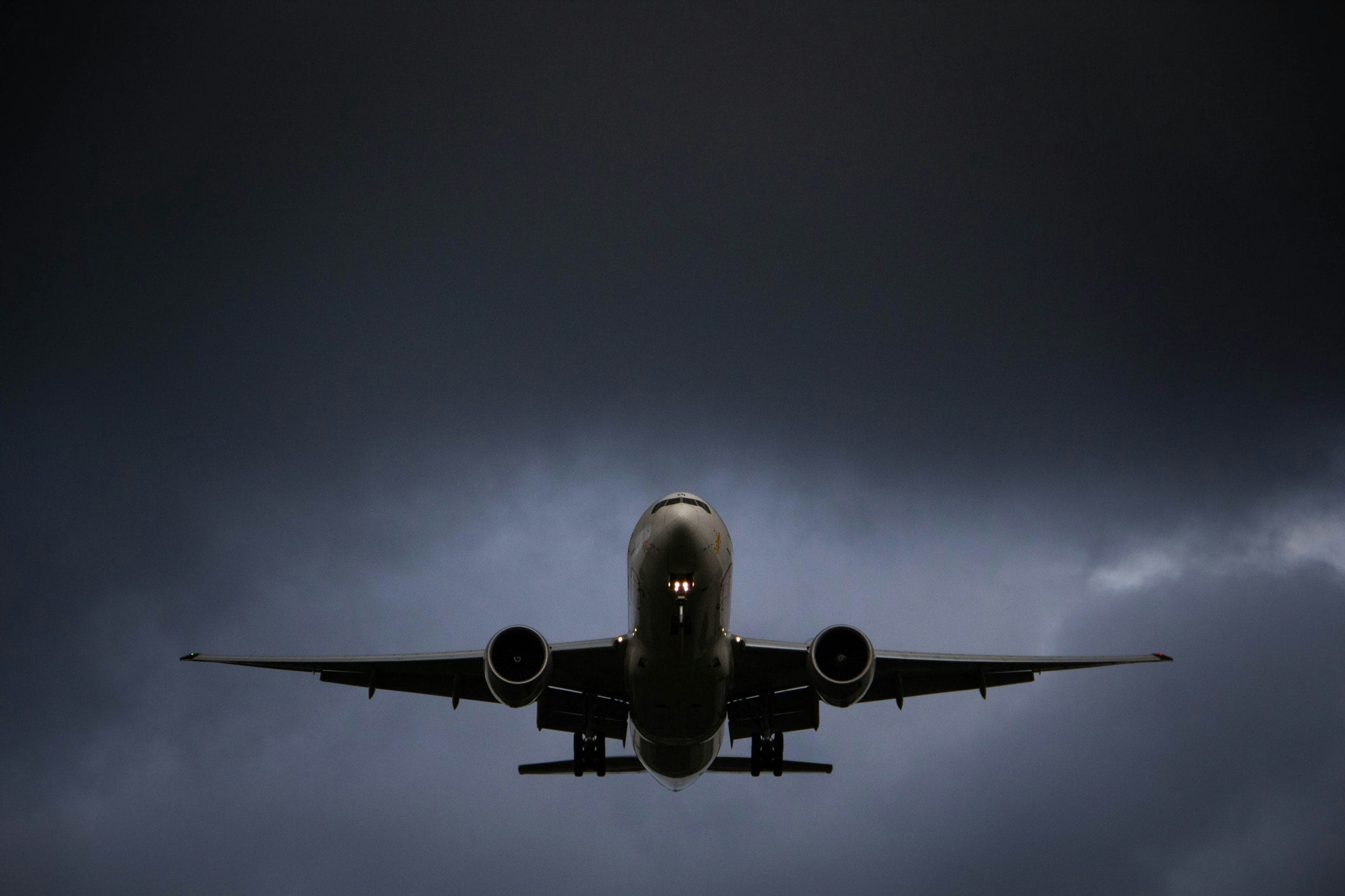 航空管制でよく使われる、覚えておくと面白い＆役立つ用語